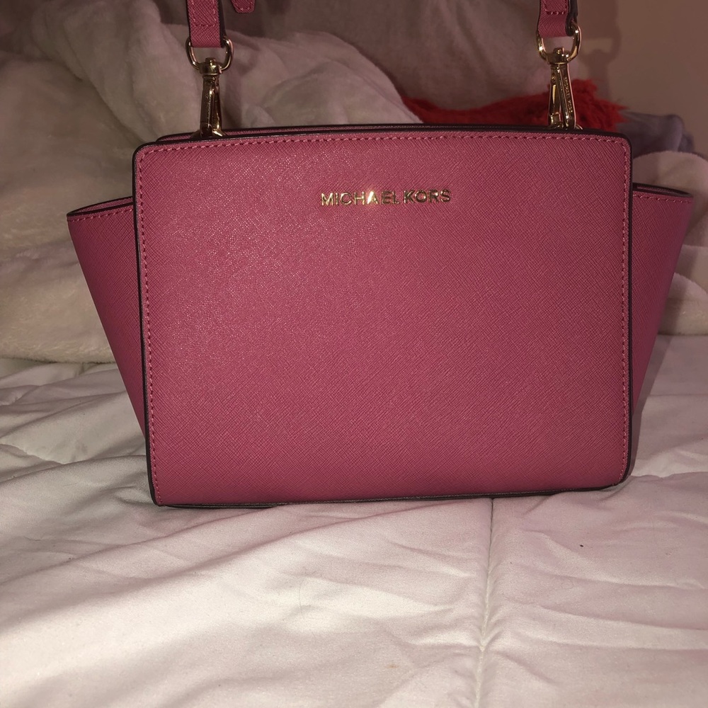 Michael Kors Purse - Picture 8 of 8